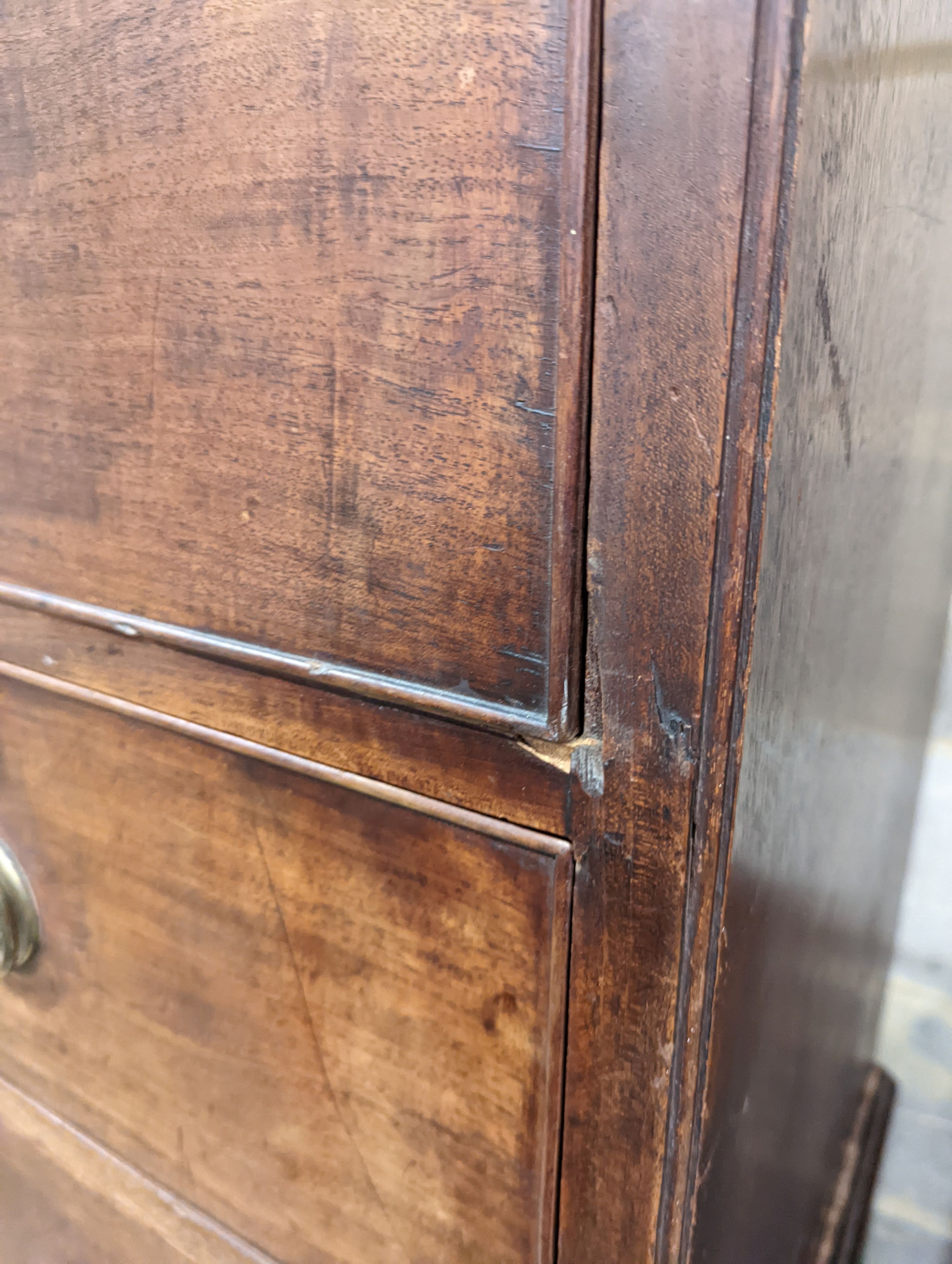 A George III mahogany chest on chest, width 109cm, depth 56cm, height 189cm